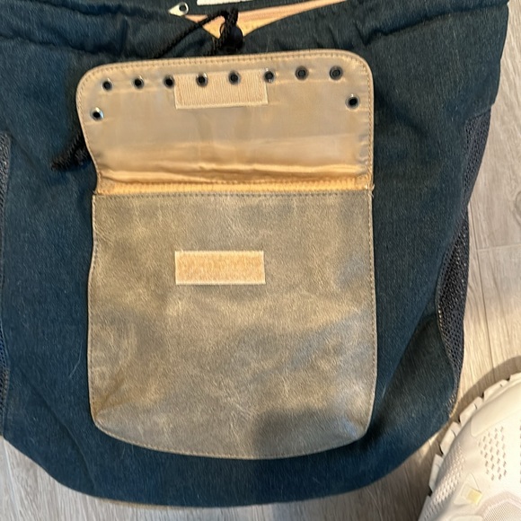 EUC Manhattan Mutts Doggie Backpack - Picture 3 of 8